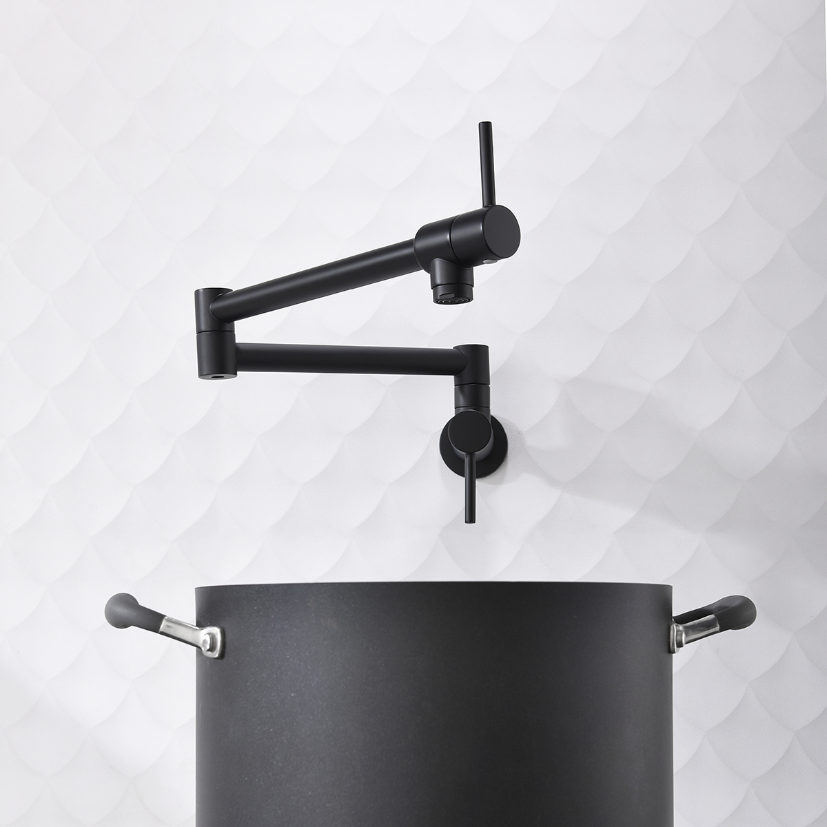 Матовый черный кухонный смеситель для наполнения кастрюли Настенный складной кран