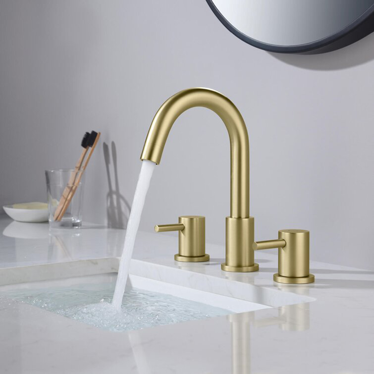 Aquacubic 8-дюймовый золотой смеситель для раковины в ванной комнате с 3 отверстиями, широко распространенный с клапаном и шлангами подачи воды cUPC
